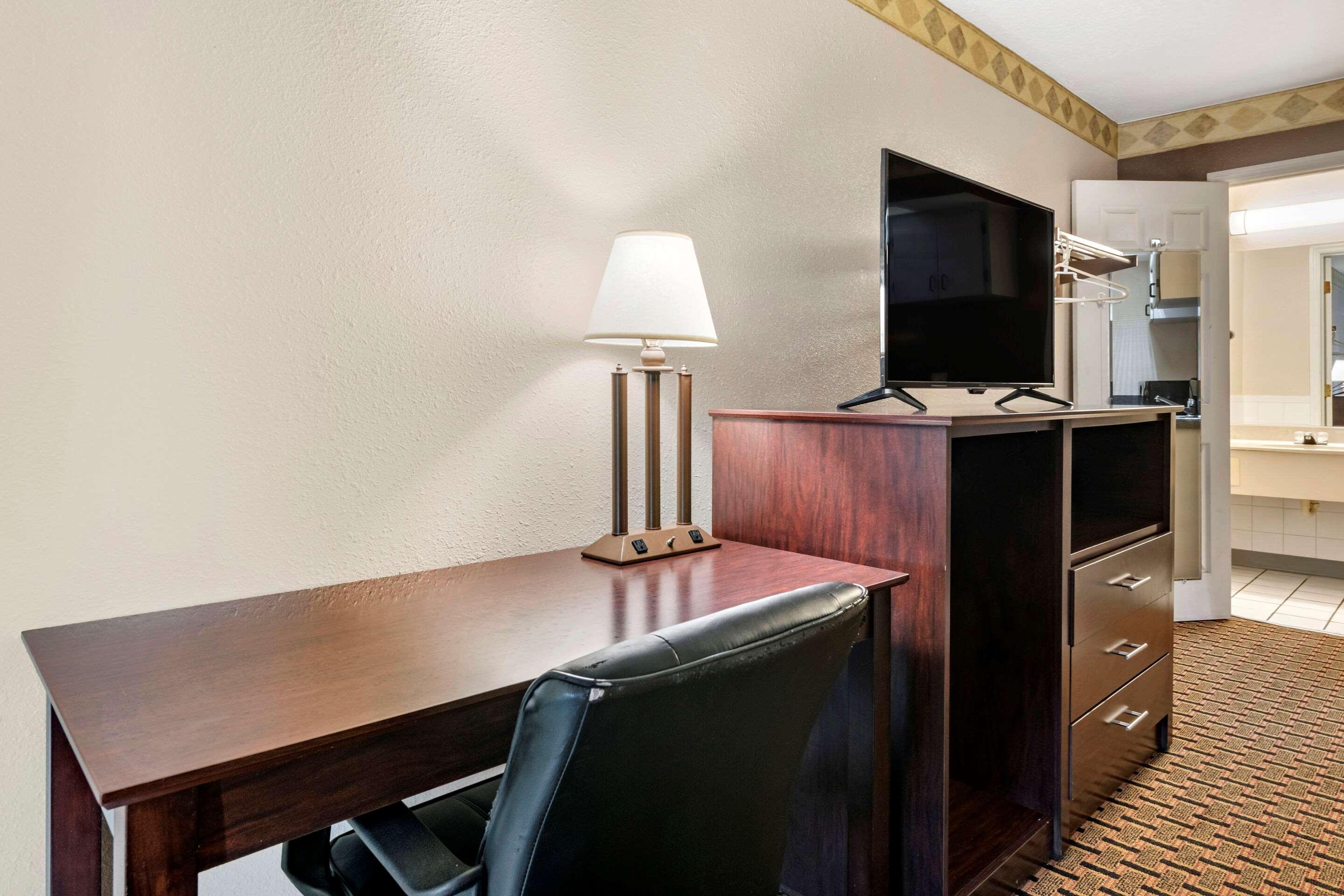 Rodeway Inn New Port Richey Dış mekan fotoğraf