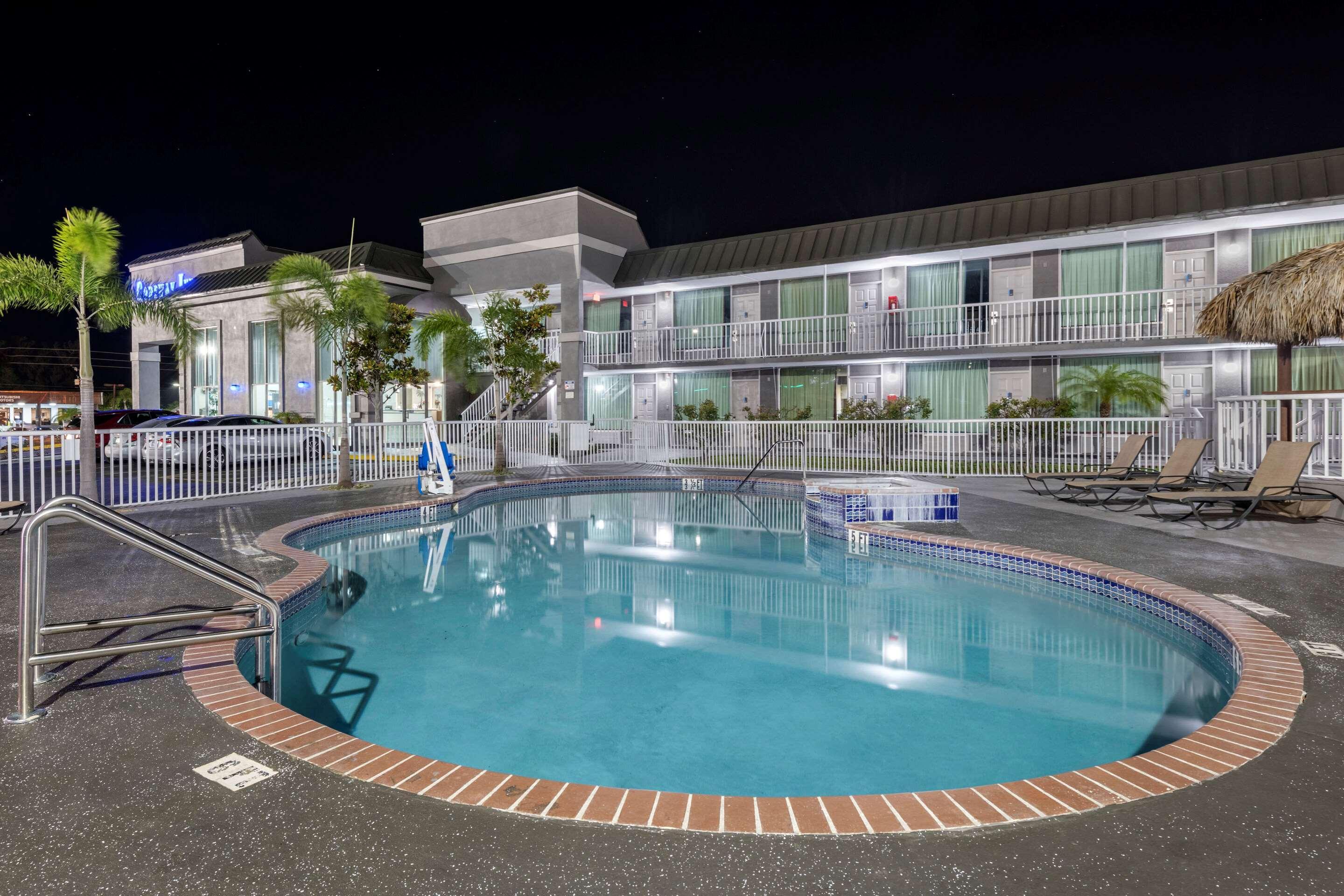 Rodeway Inn New Port Richey Dış mekan fotoğraf