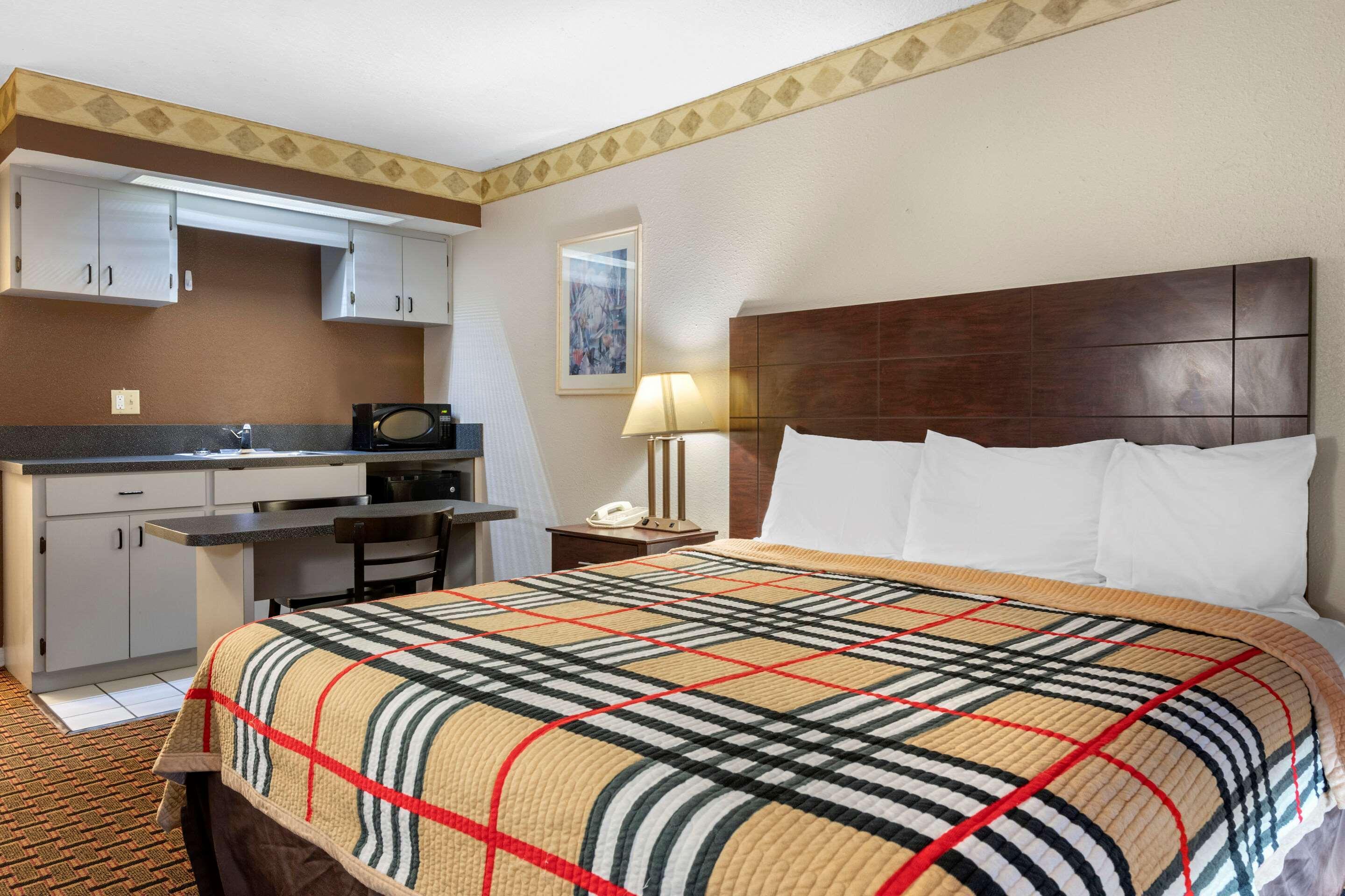 Rodeway Inn New Port Richey Dış mekan fotoğraf