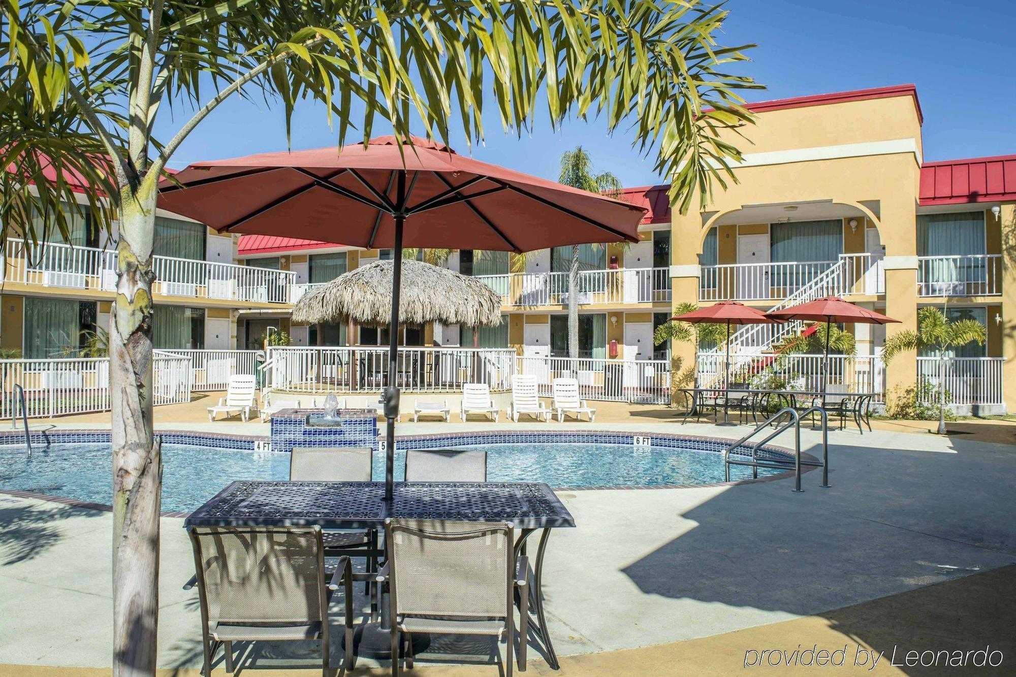 Rodeway Inn New Port Richey Dış mekan fotoğraf